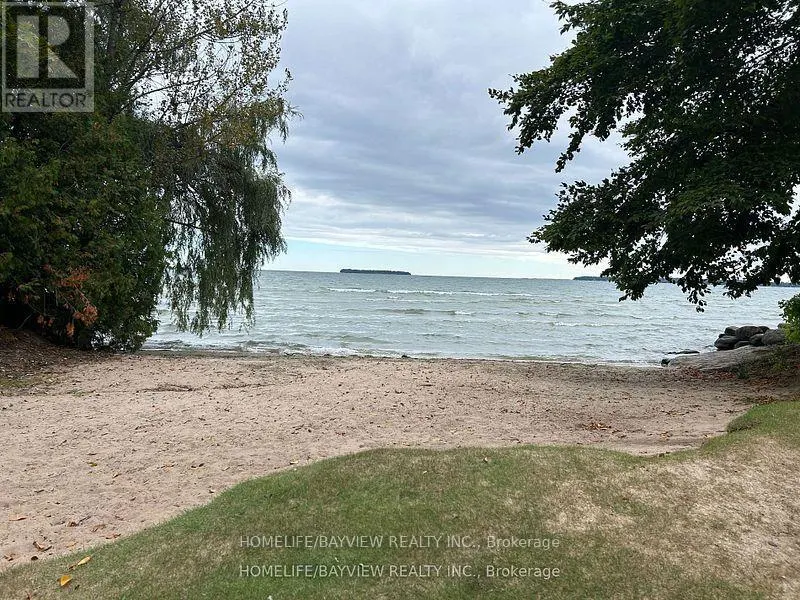 999 ANNA MARIA AVENUE