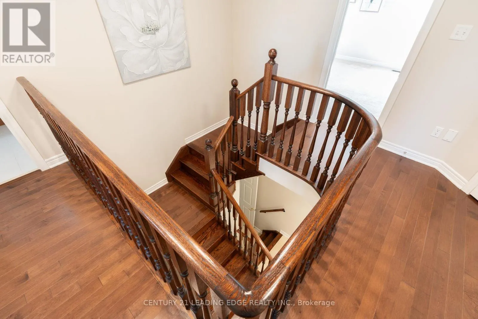 1163 STUFFLES CRESCENT