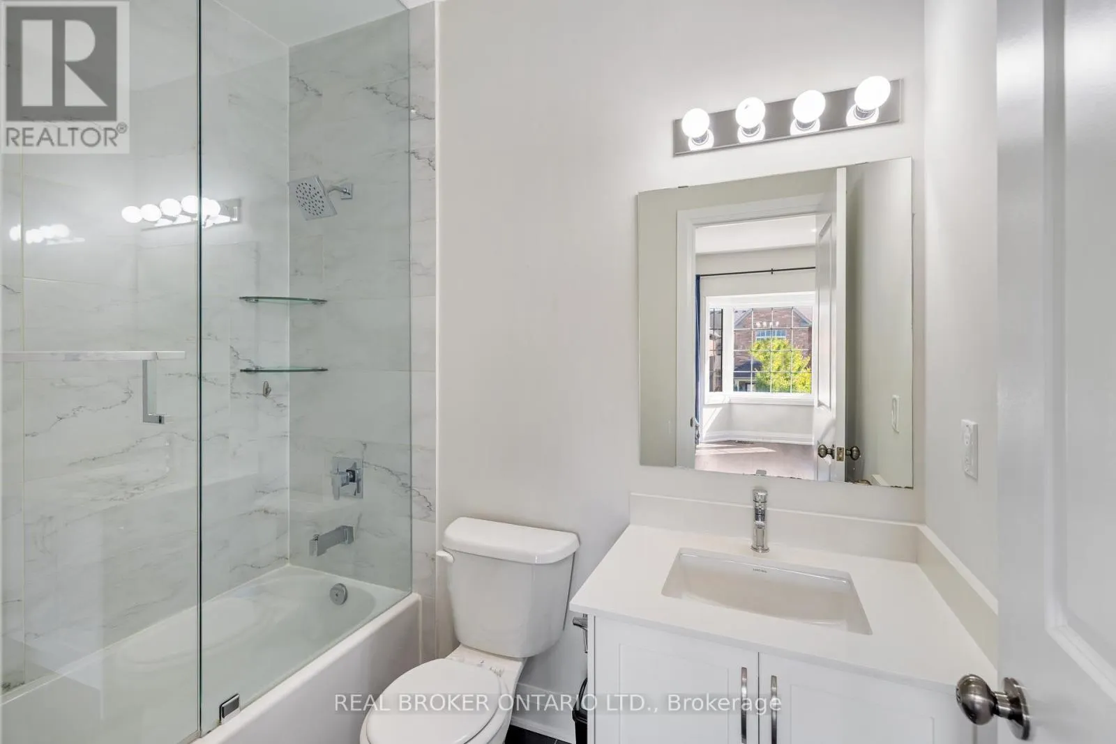 41 PELEE AVENUE