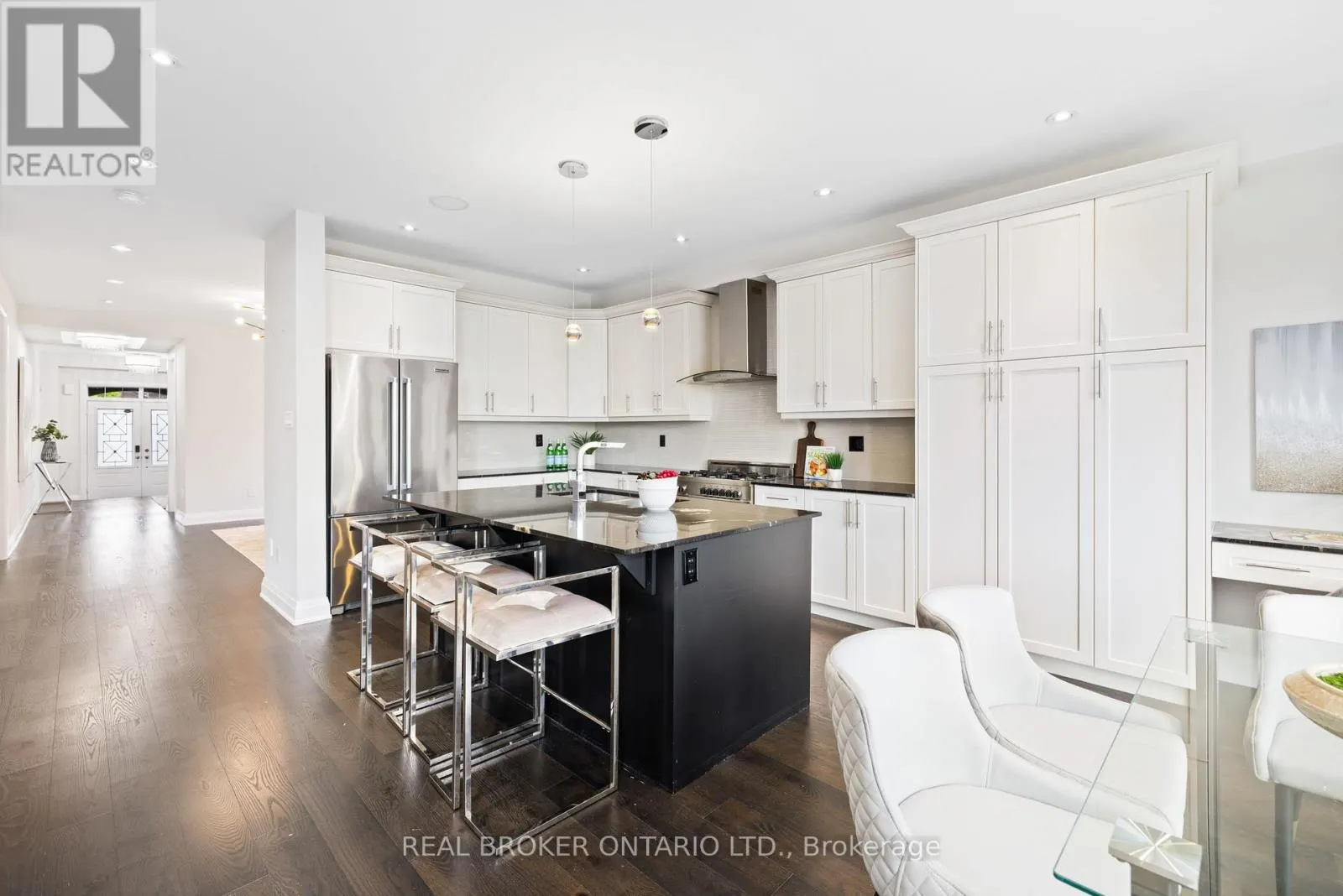 41 PELEE AVENUE
