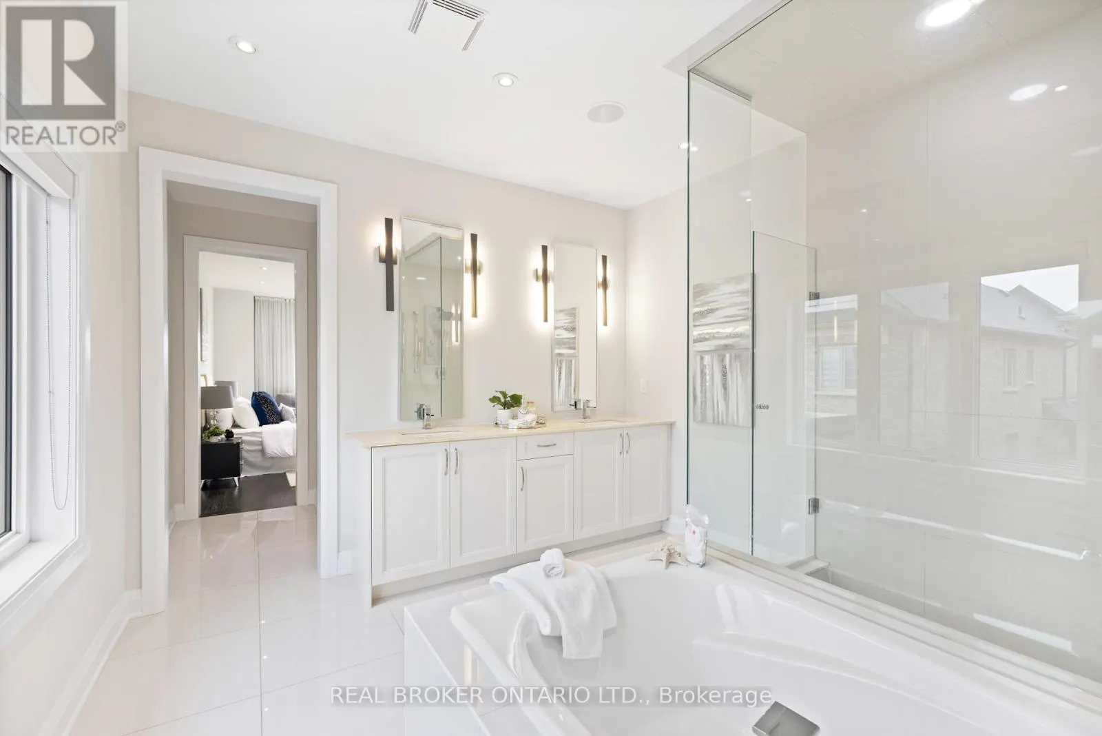 41 PELEE AVENUE