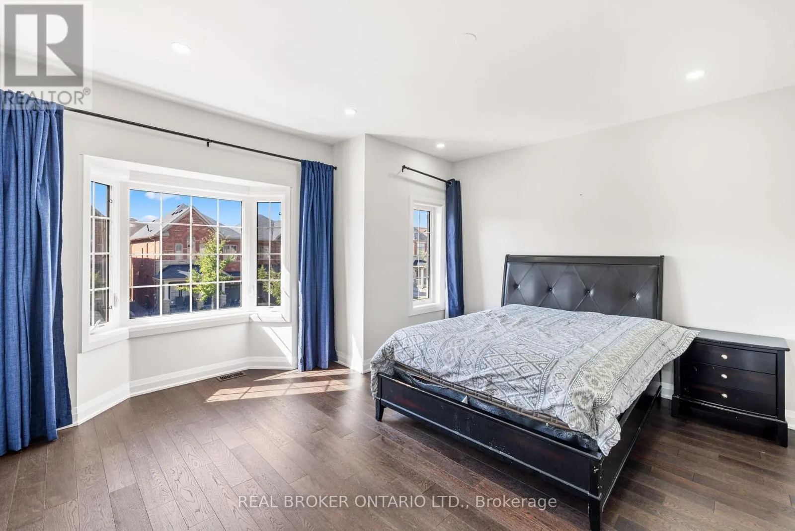 41 PELEE AVENUE