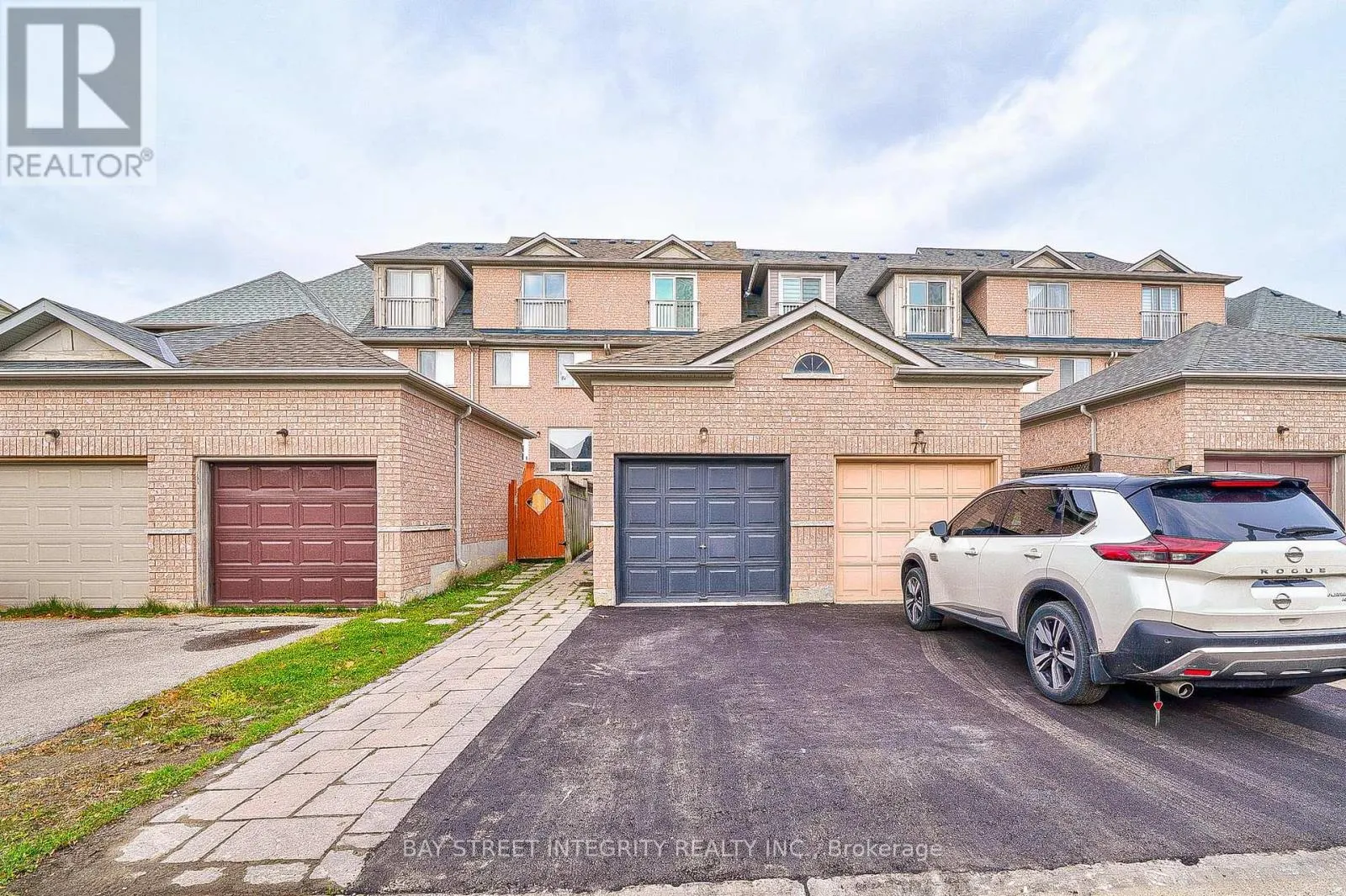 75 SELKIRK DRIVE
