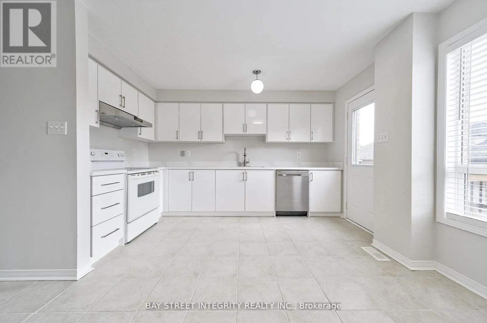 75 SELKIRK DRIVE