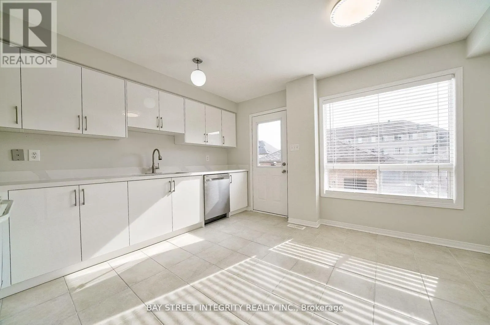 75 SELKIRK DRIVE