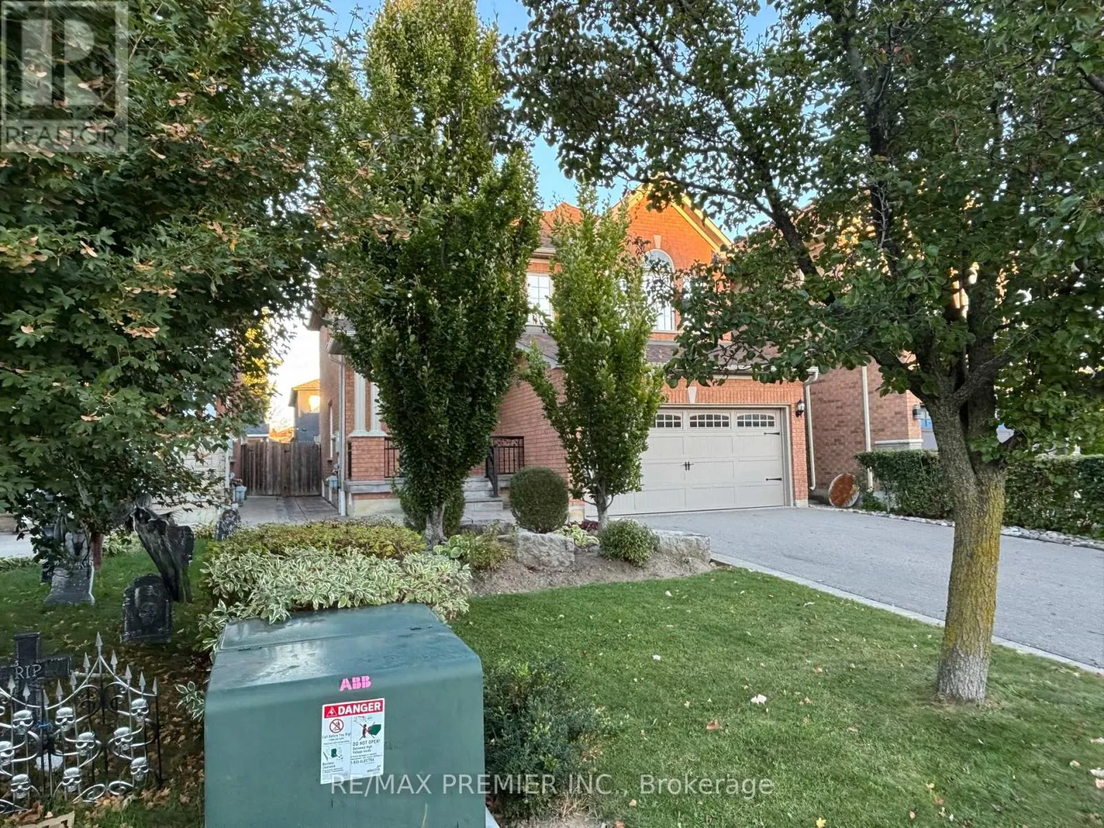 325 VELLORE AVENUE