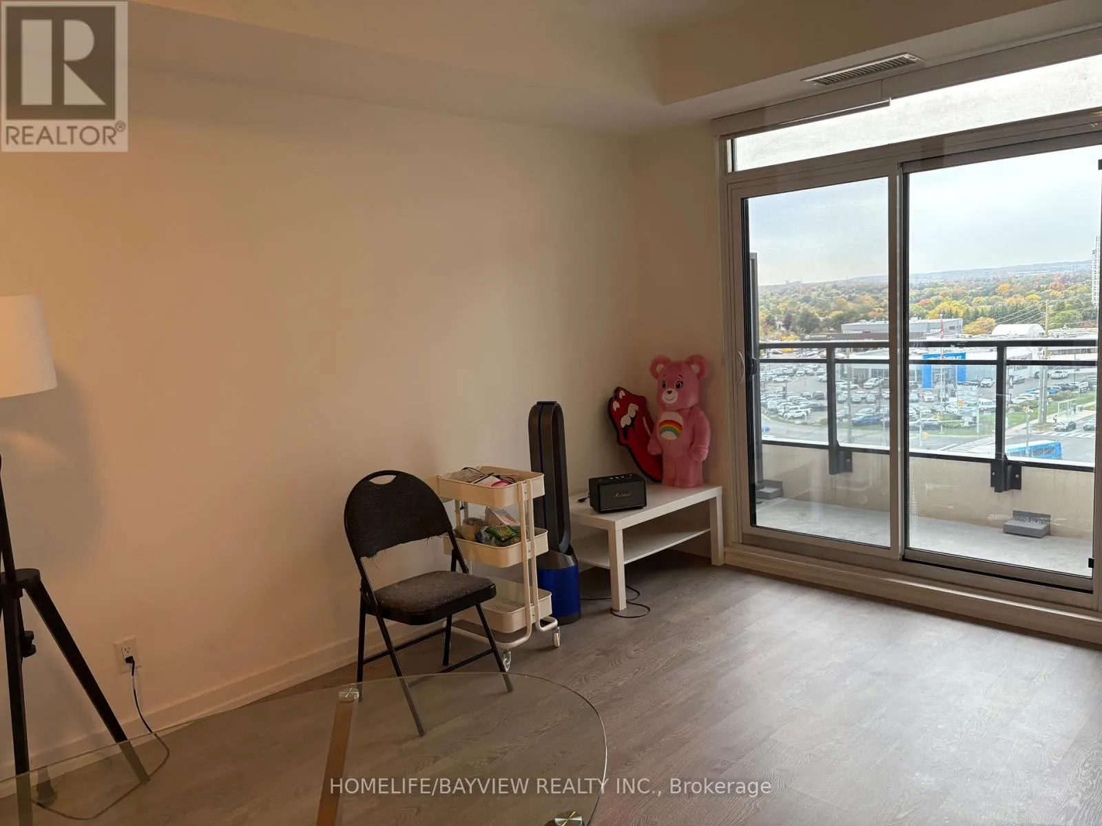805 - 1 GRANDVIEW AVENUE