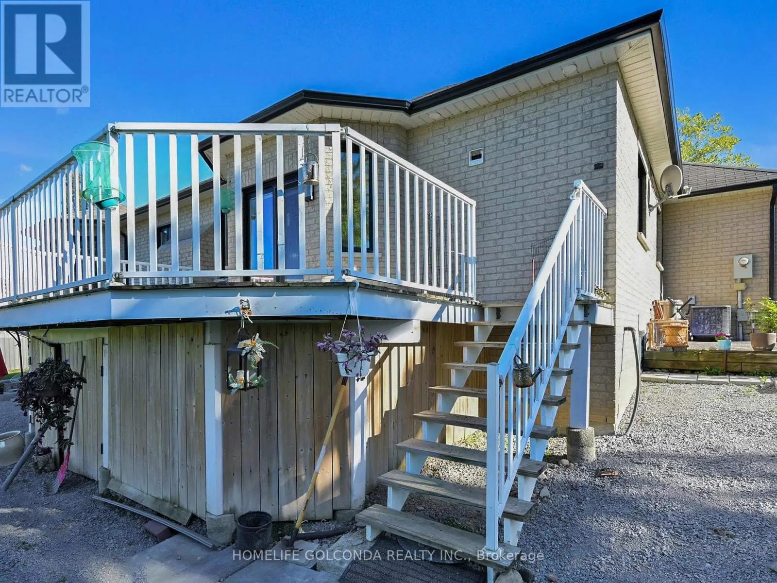 4 DEER RIDGE ROAD