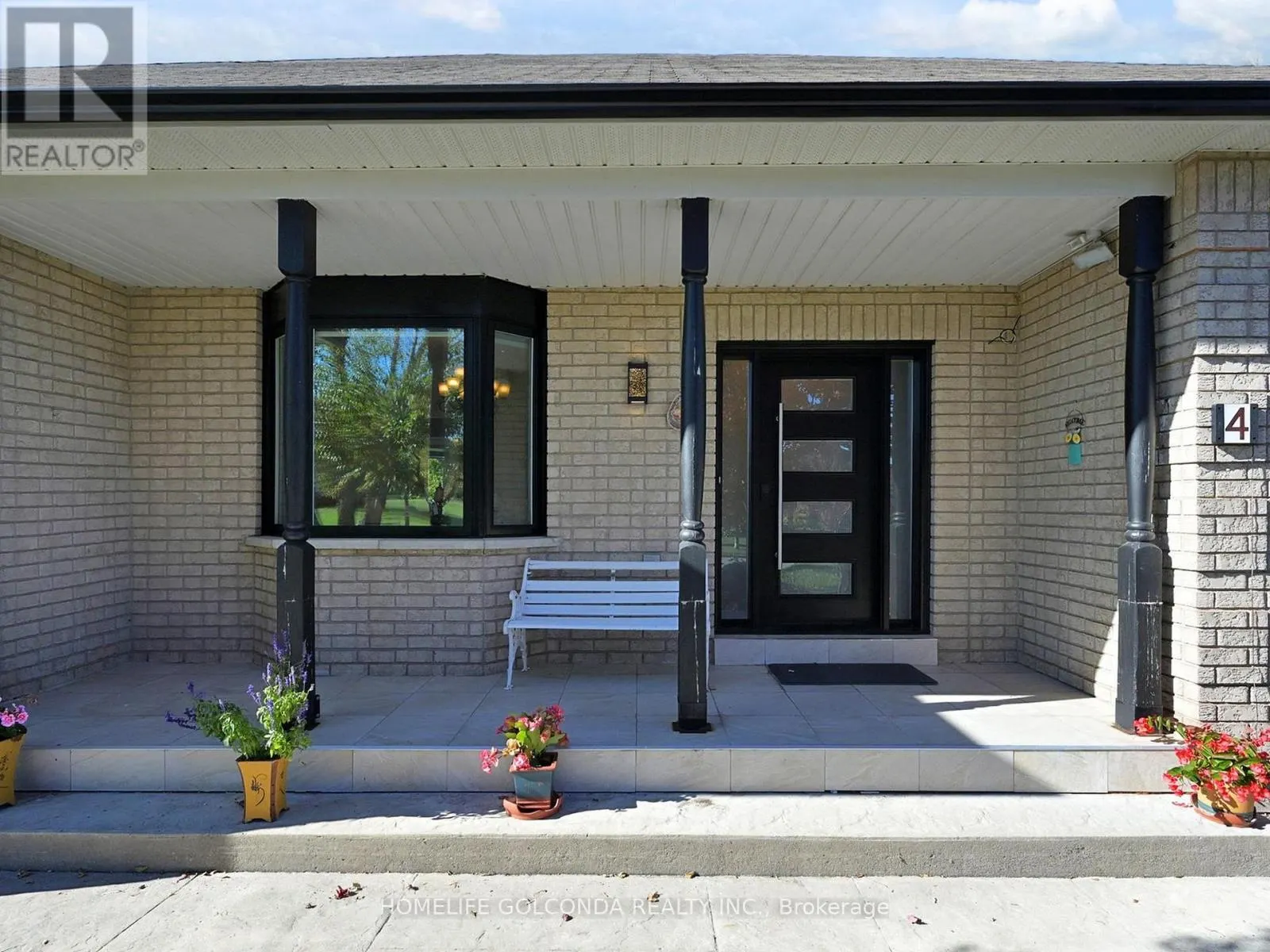 4 DEER RIDGE ROAD
