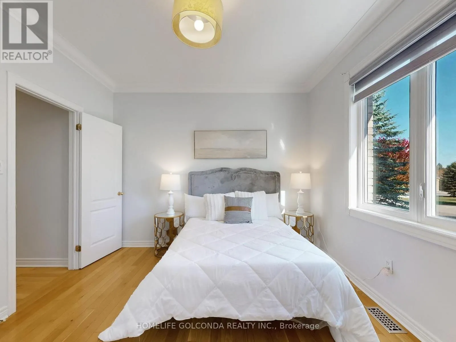 4 DEER RIDGE ROAD