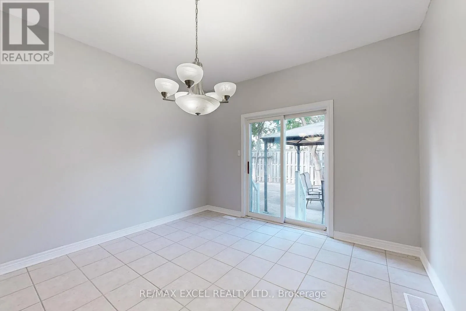 38 AYHART STREET