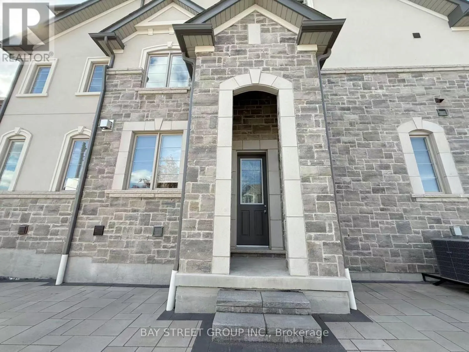 39 CROFTING CRESCENT
