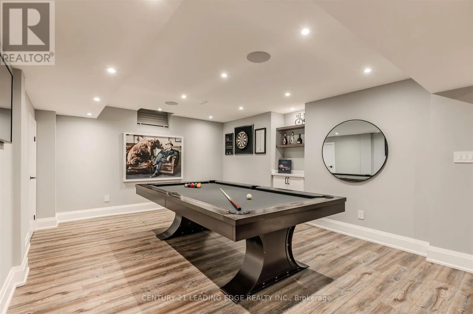 82 GIBSON CIRCLE