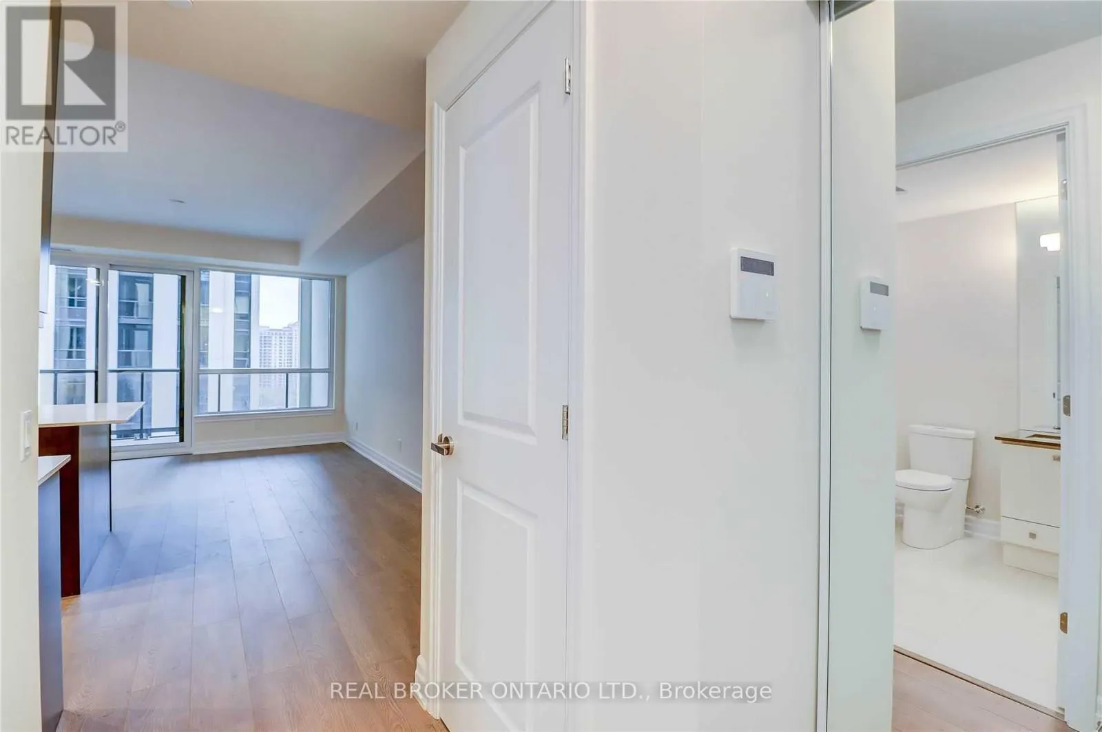1110 - 9075 JANE STREET