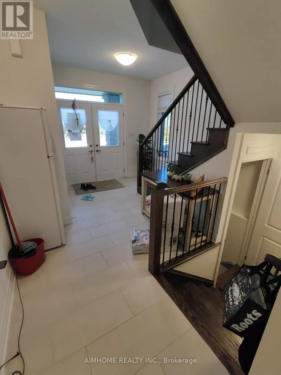 26 NAVITAS CRESCENT