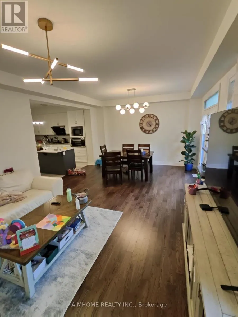 26 NAVITAS CRESCENT