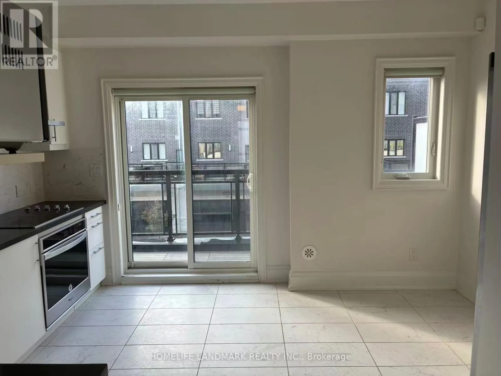 128 - 63 FEENEY LANE