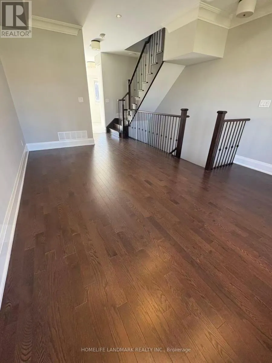 128 - 63 FEENEY LANE