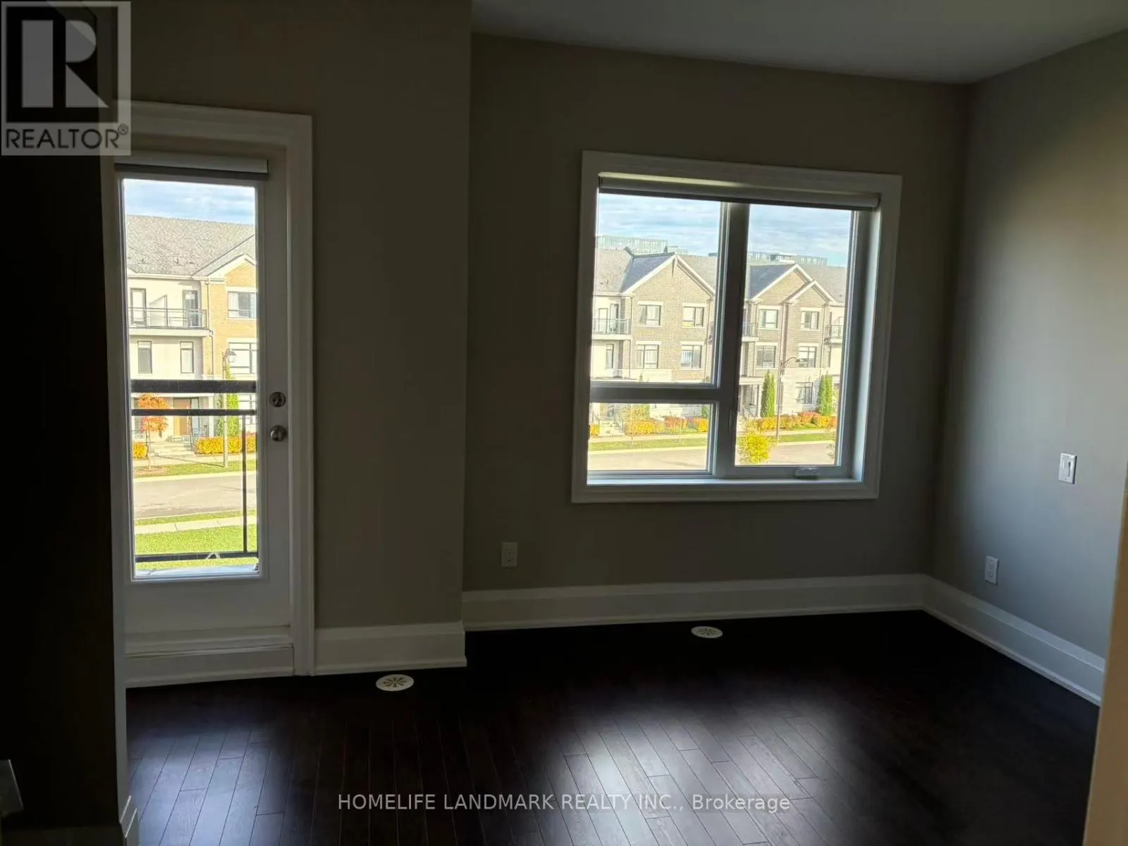 128 - 63 FEENEY LANE