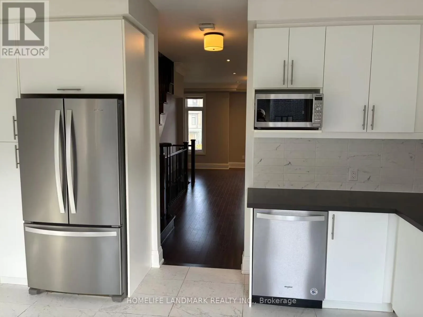 128 - 63 FEENEY LANE