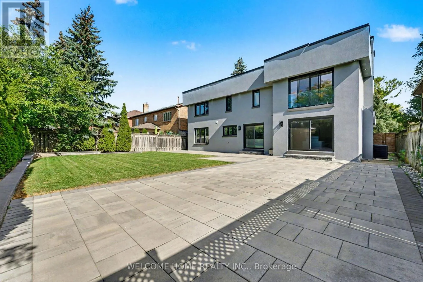 32 COLTON CRESCENT S