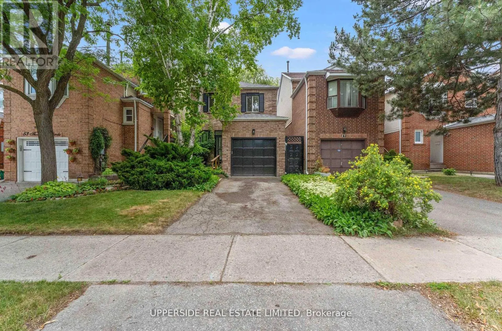 55 THORNBURY CIRCLE