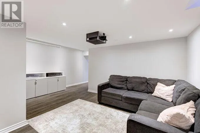 49 HUMBER FOREST COURT