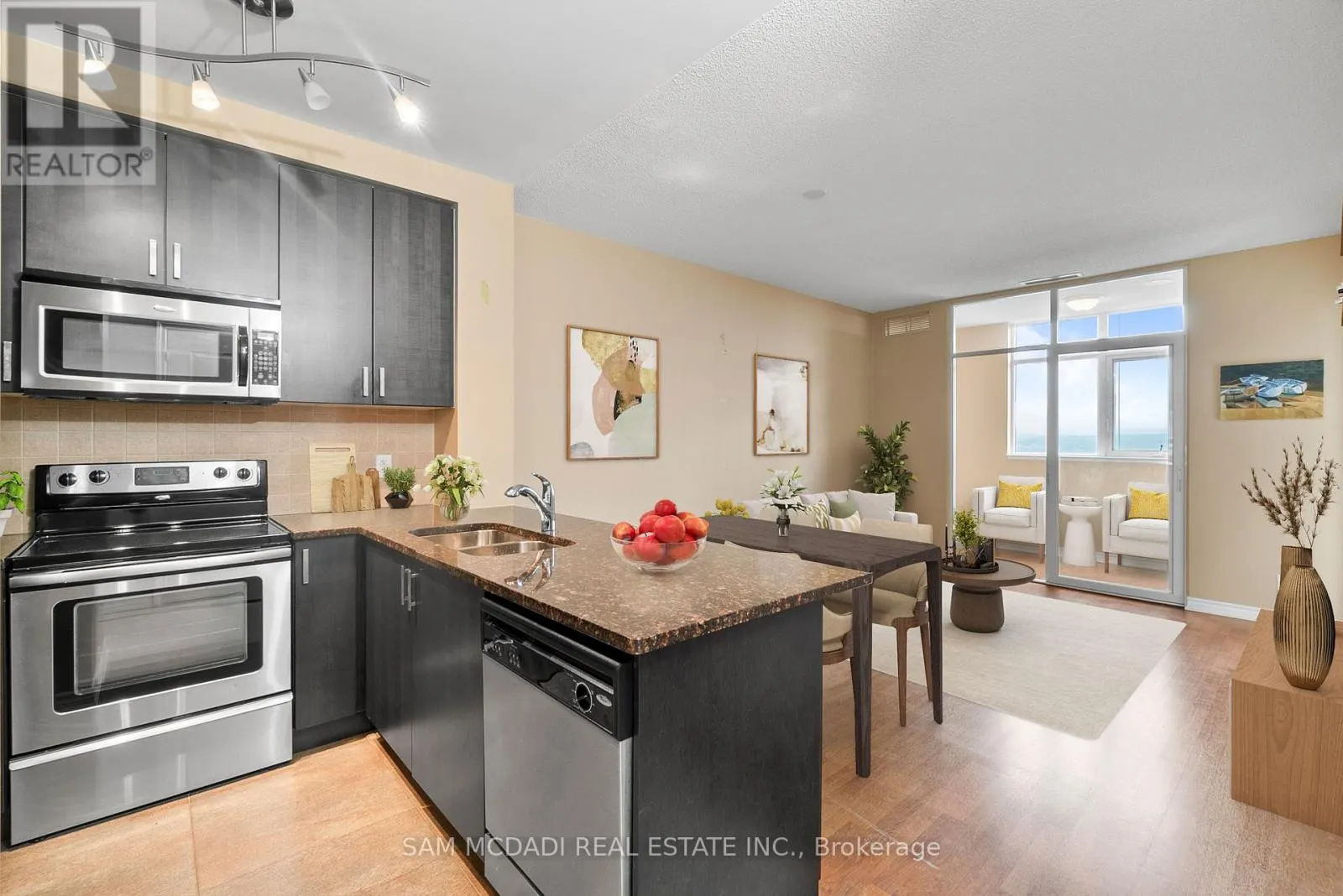 1616 - 9235 JANE STREET