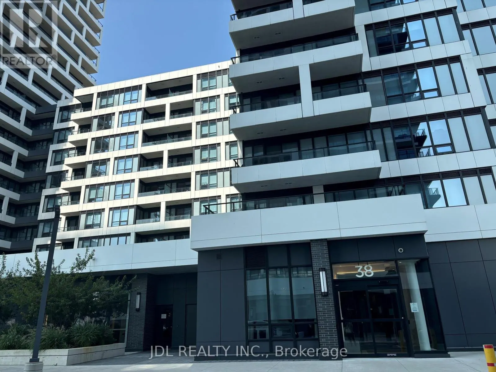 911 - 38 WATER WALK DRIVE