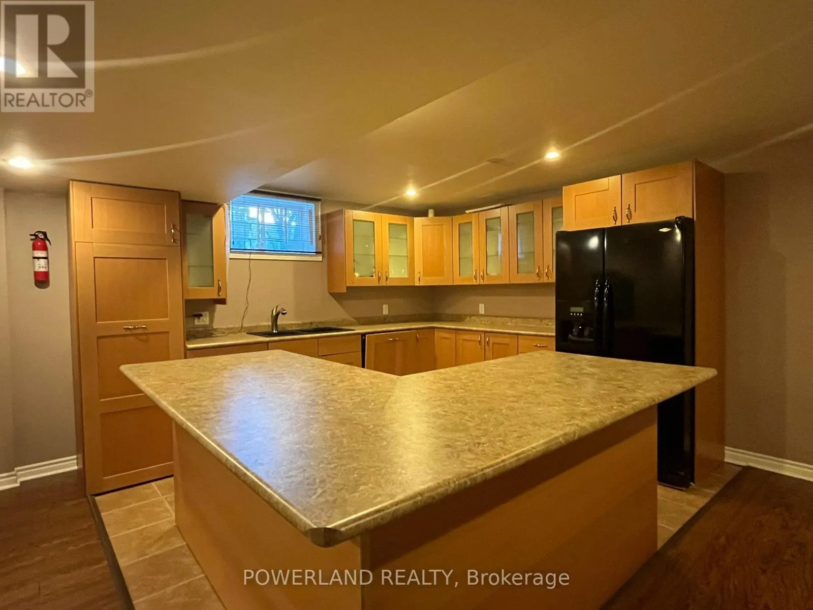 249 KENNEDY STREET W