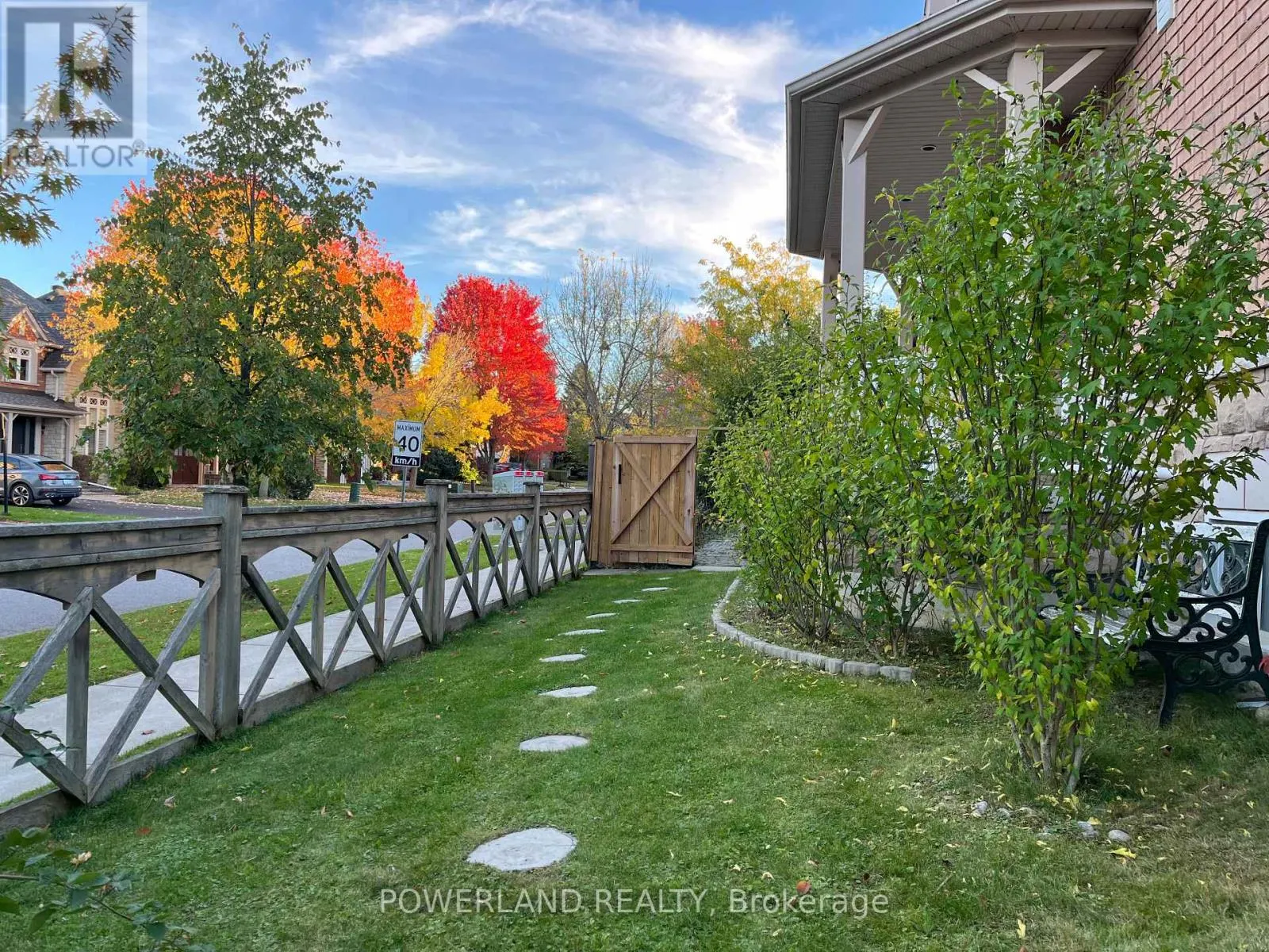 249 KENNEDY STREET W