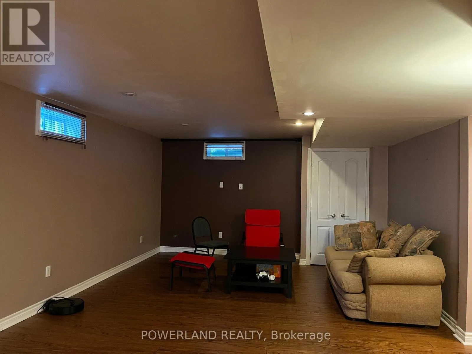 249 KENNEDY STREET W