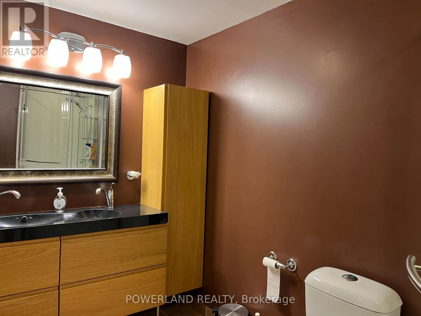249 KENNEDY STREET W