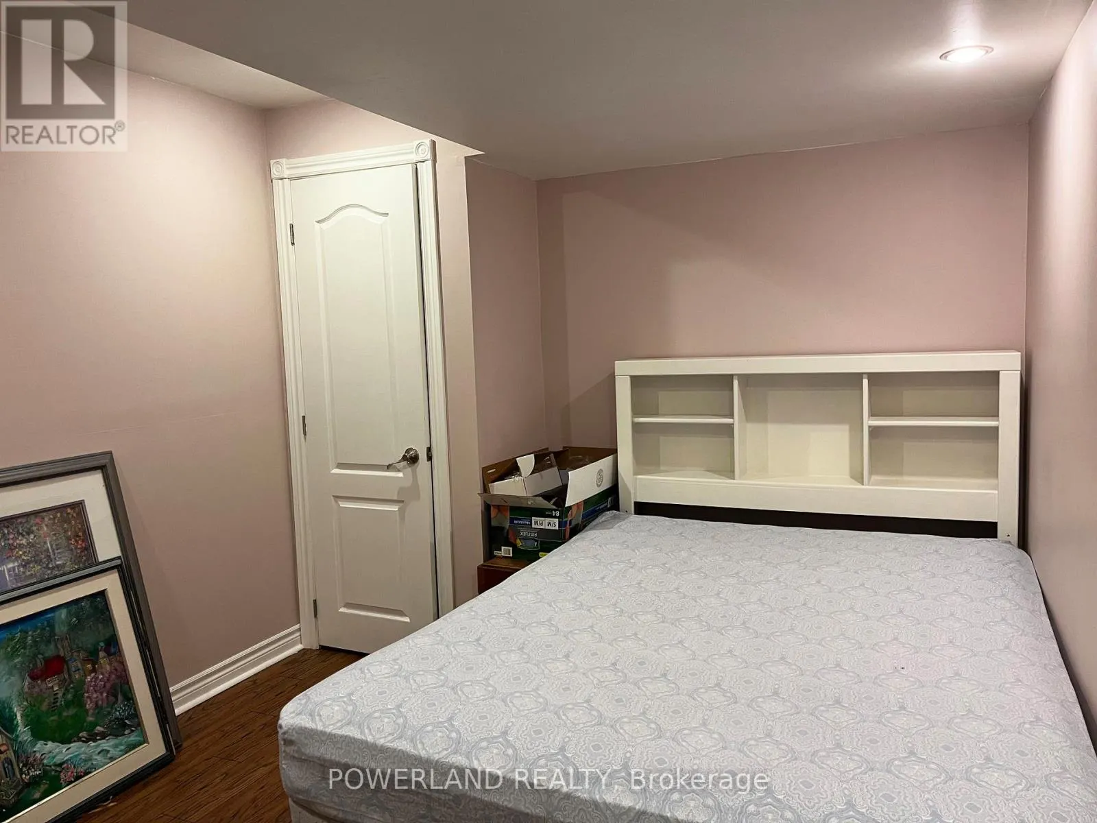 249 KENNEDY STREET W