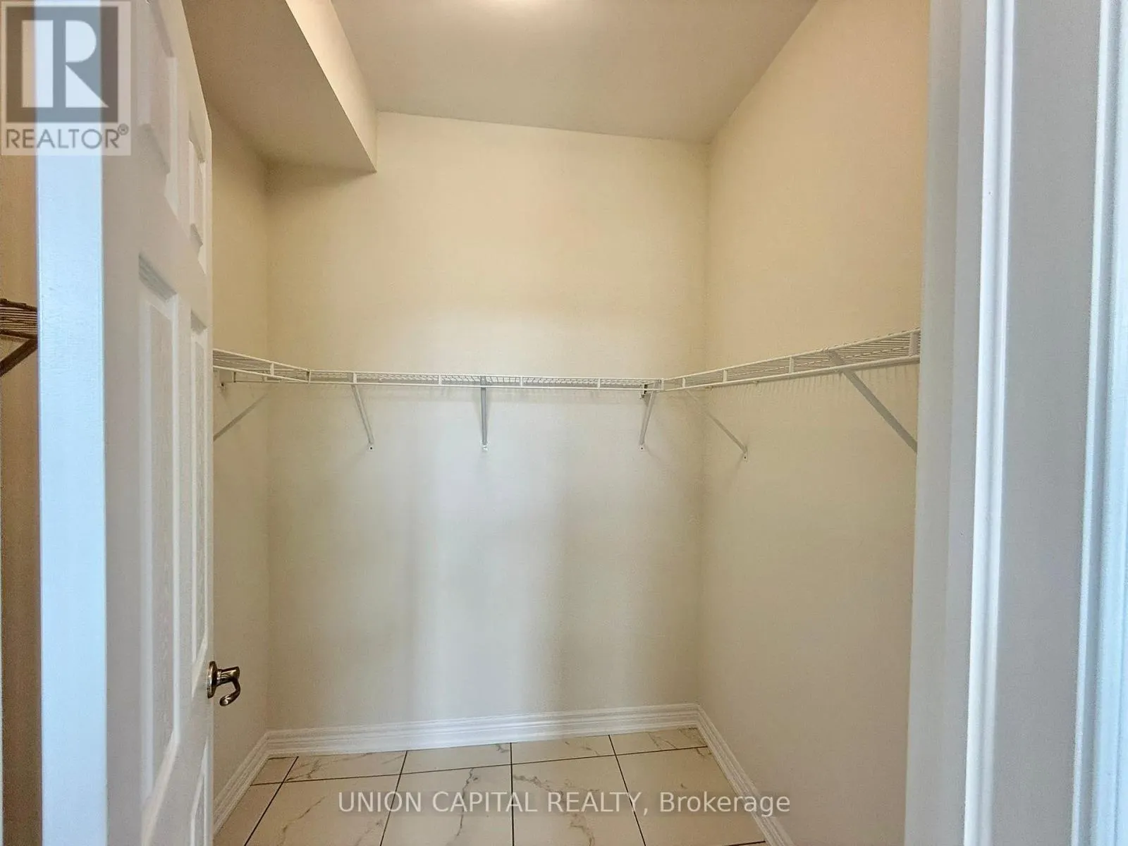 22 ROBERT EATON AVENUE