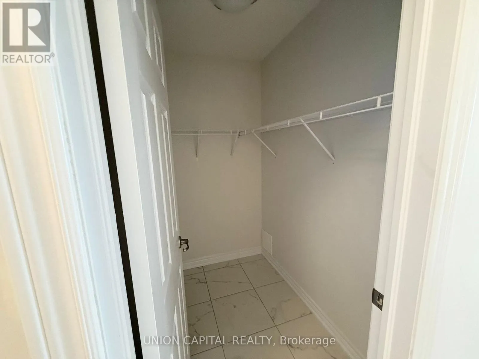 22 ROBERT EATON AVENUE