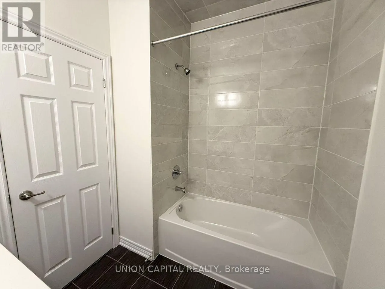 22 ROBERT EATON AVENUE