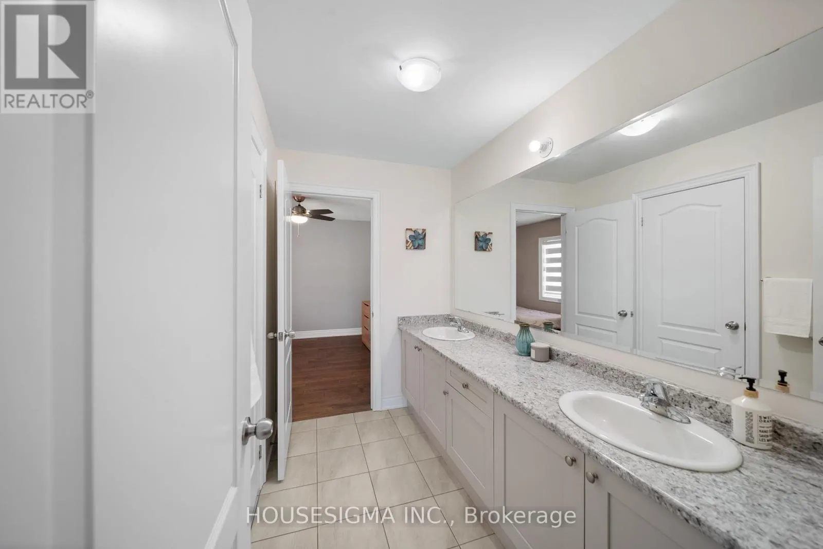 94 FOREST EDGE CRESCENT