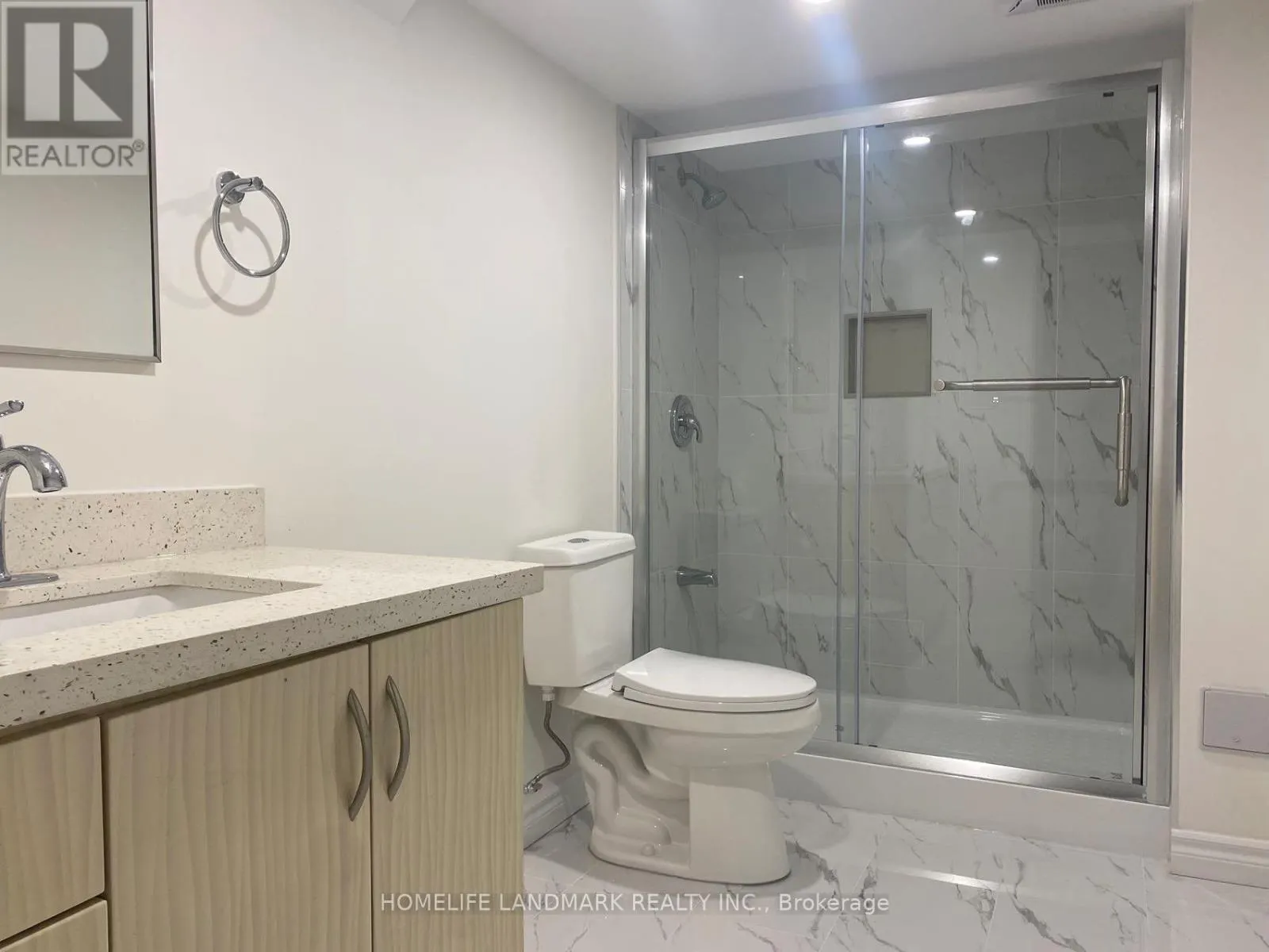LOWER - 1052 ELGIN STREET