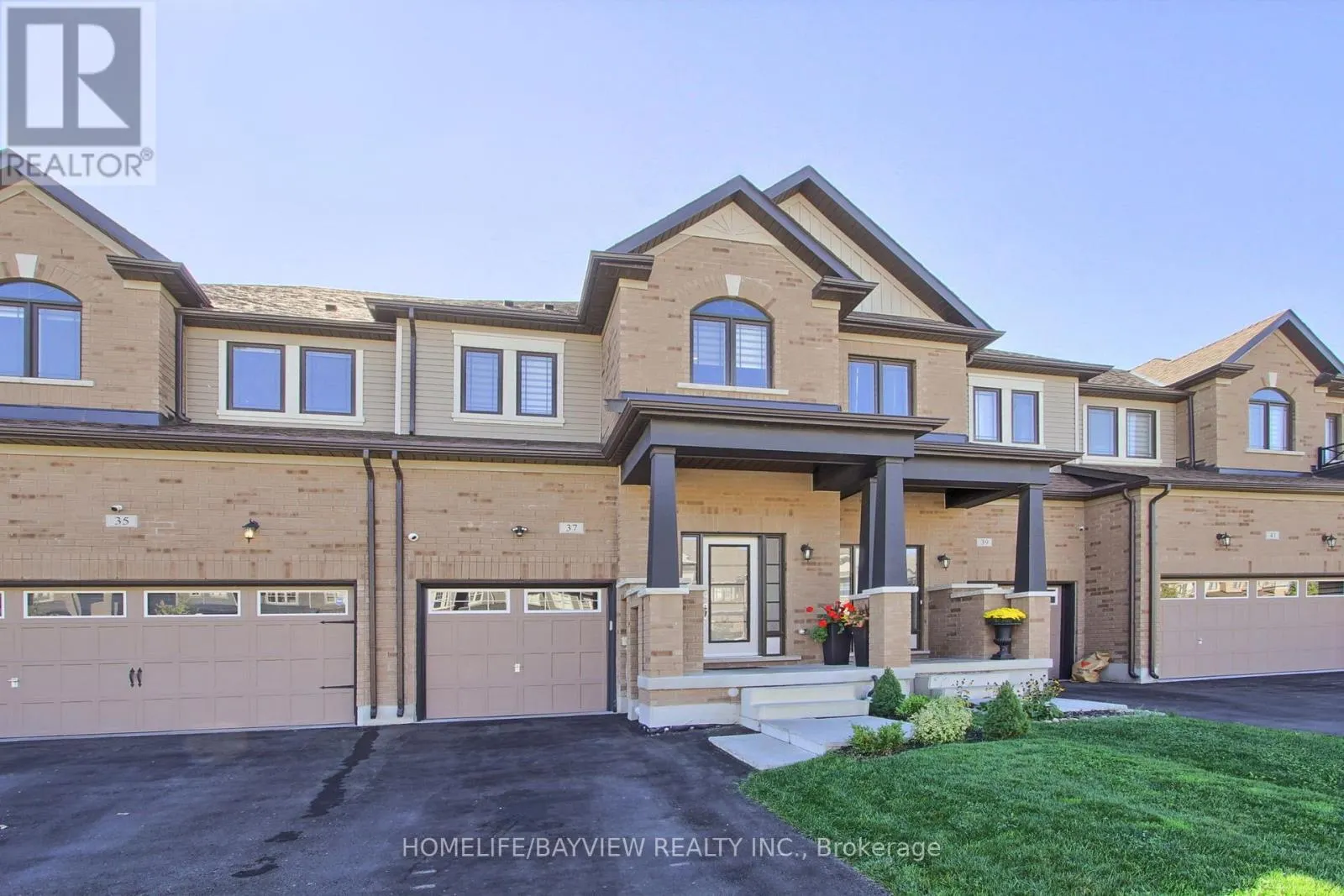 37 ARNOLD CRESCENT