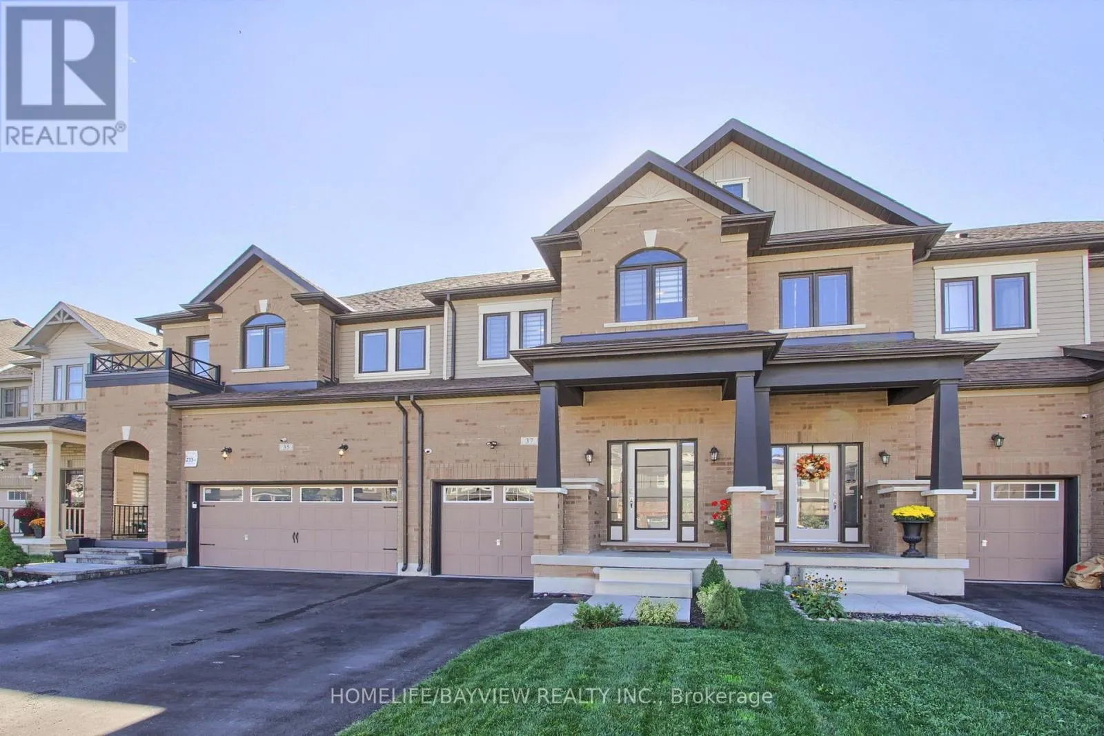 37 ARNOLD CRESCENT