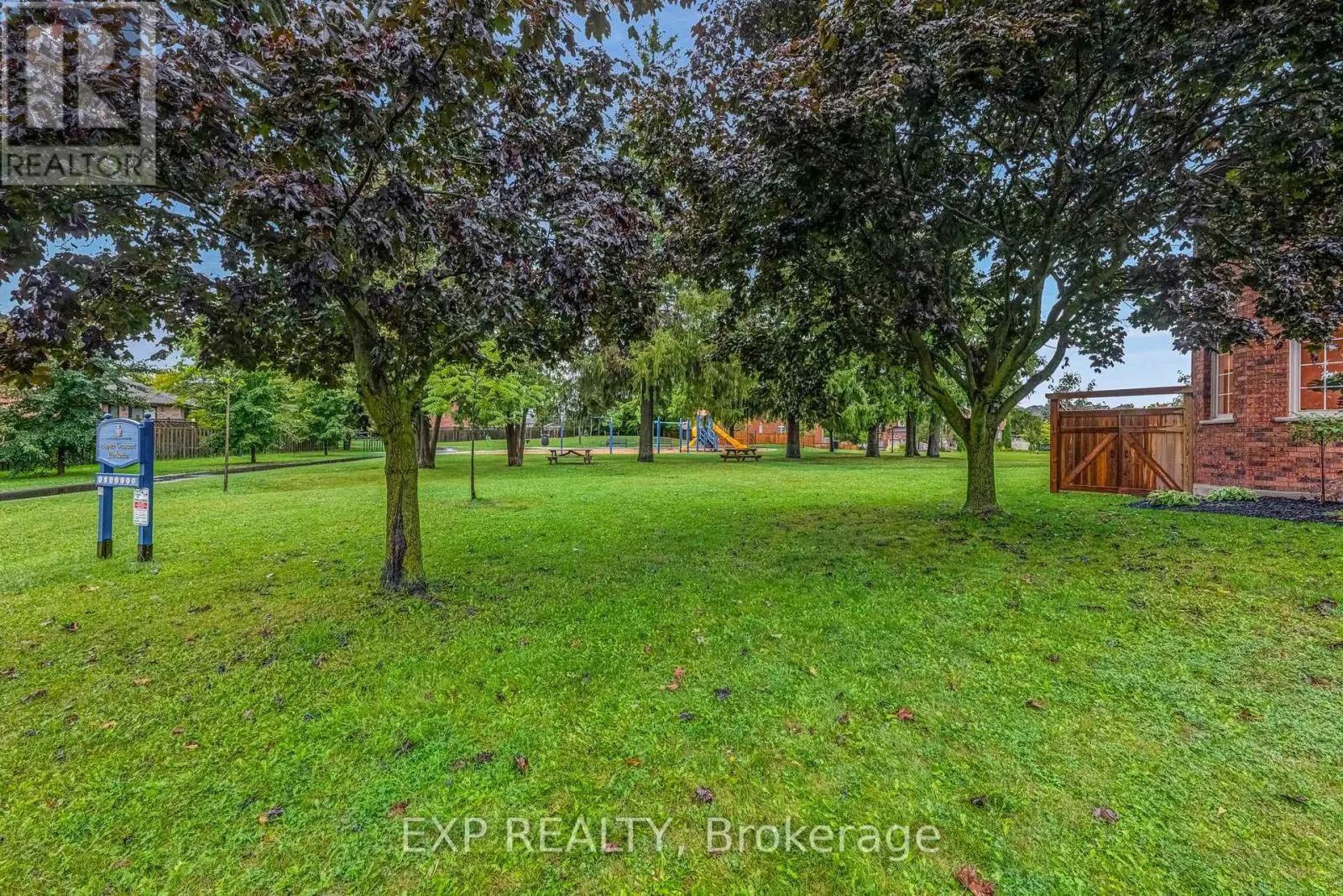 67 GEOFFREY CRESCENT