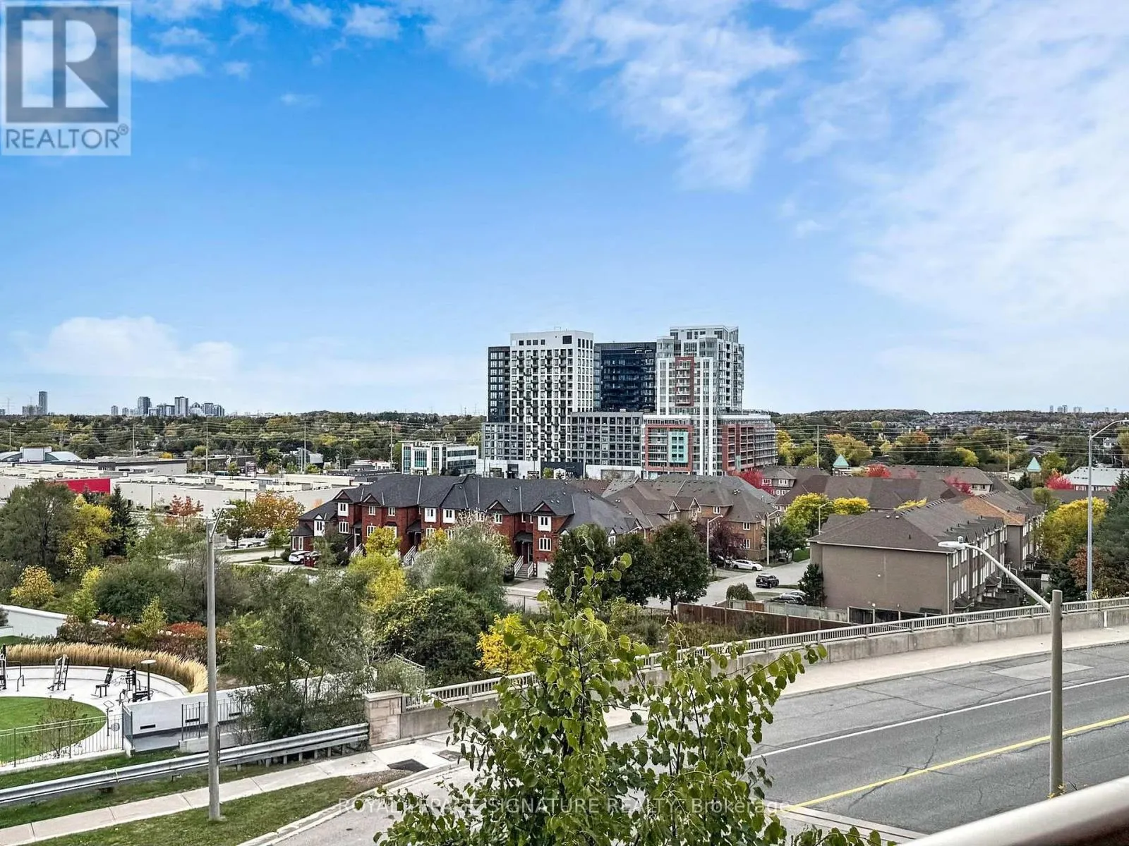 708 - 75 KING WILLIAMS CRESCENT