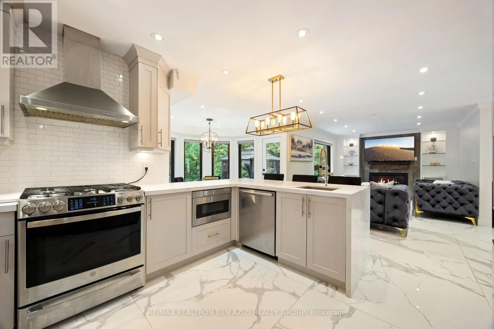 78 CHARING CRESCENT