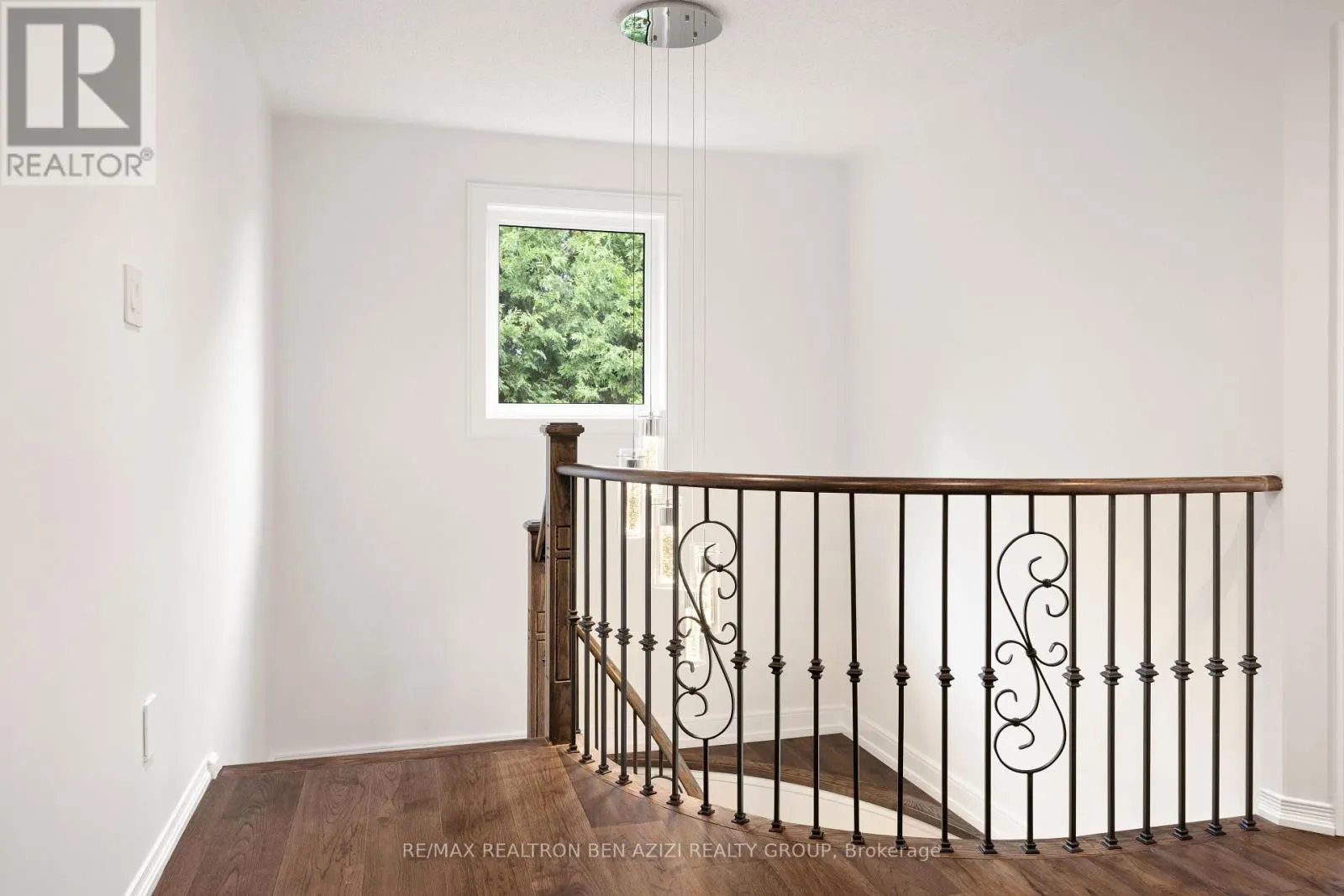 78 CHARING CRESCENT
