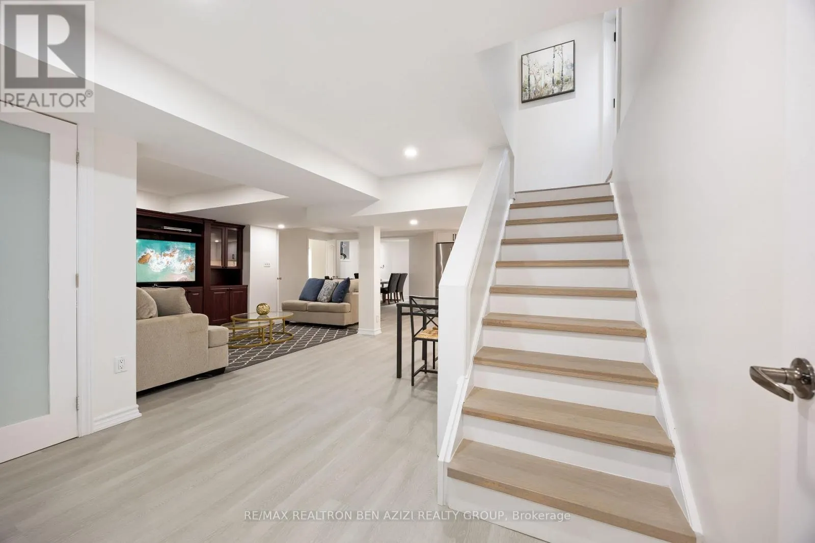 78 CHARING CRESCENT