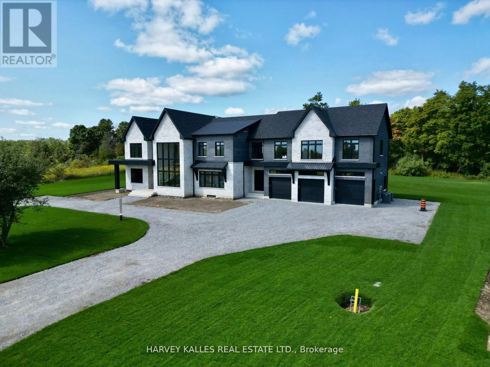 18 LINCOLNVILLE LANE