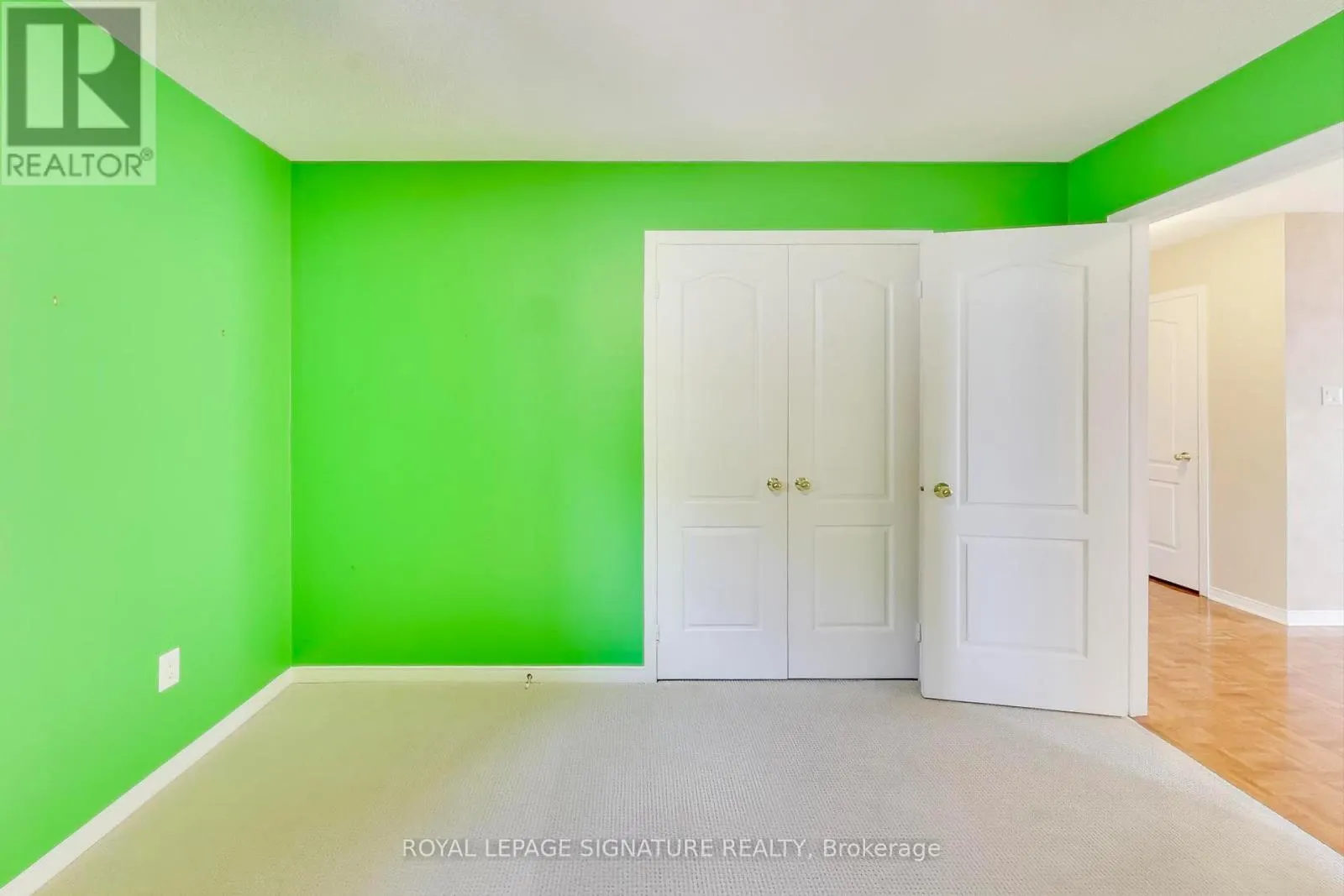 127 MOUNTCHARLES CRESCENT