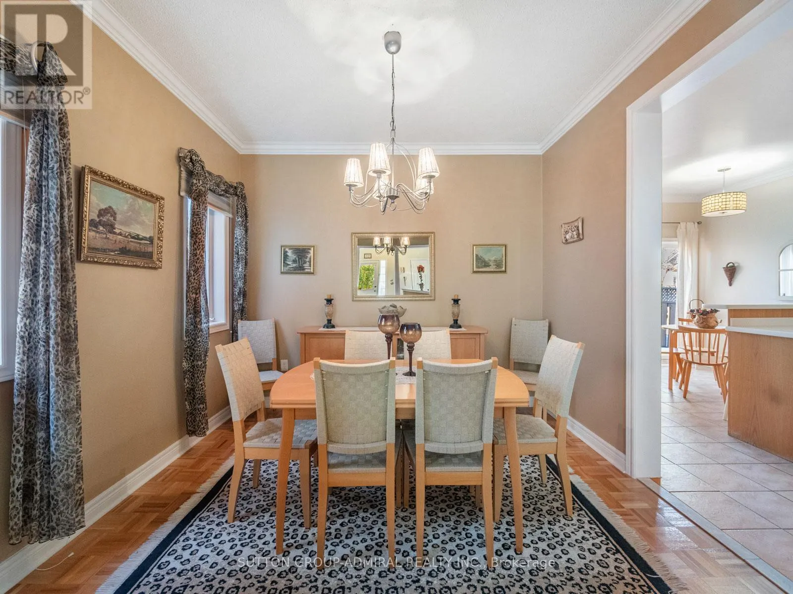 54 GOLDEN OAK AVENUE