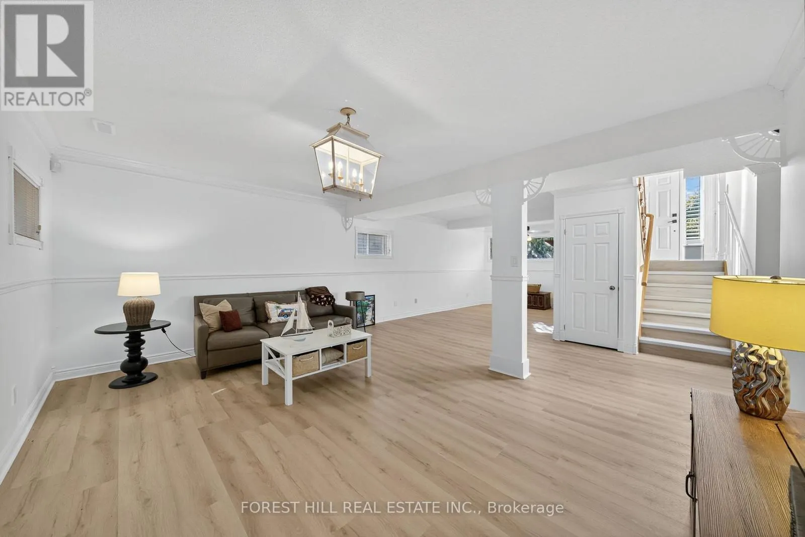 694 CEDAR PATH